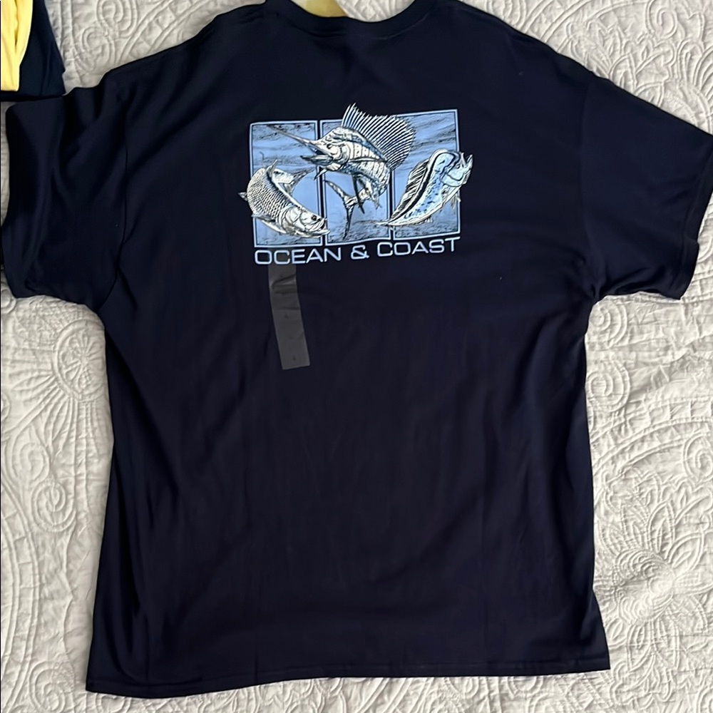 Men's Navy Graphic T-Shirt